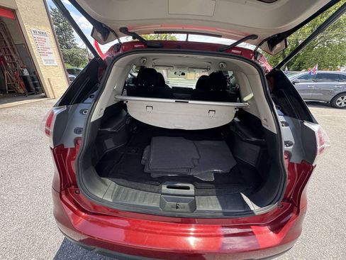Used 2016 Nissan Rogue SV w/ SV Premium Package AWD/4WD image 32