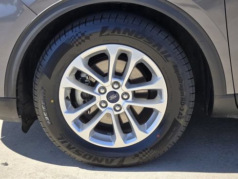 Used 2021 Ford Escape SE FWD image 8