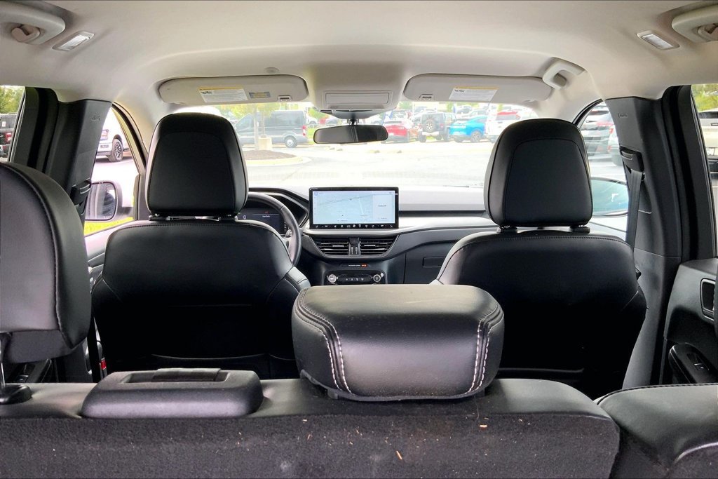 Used 2023 Ford Escape SE FWD image 6