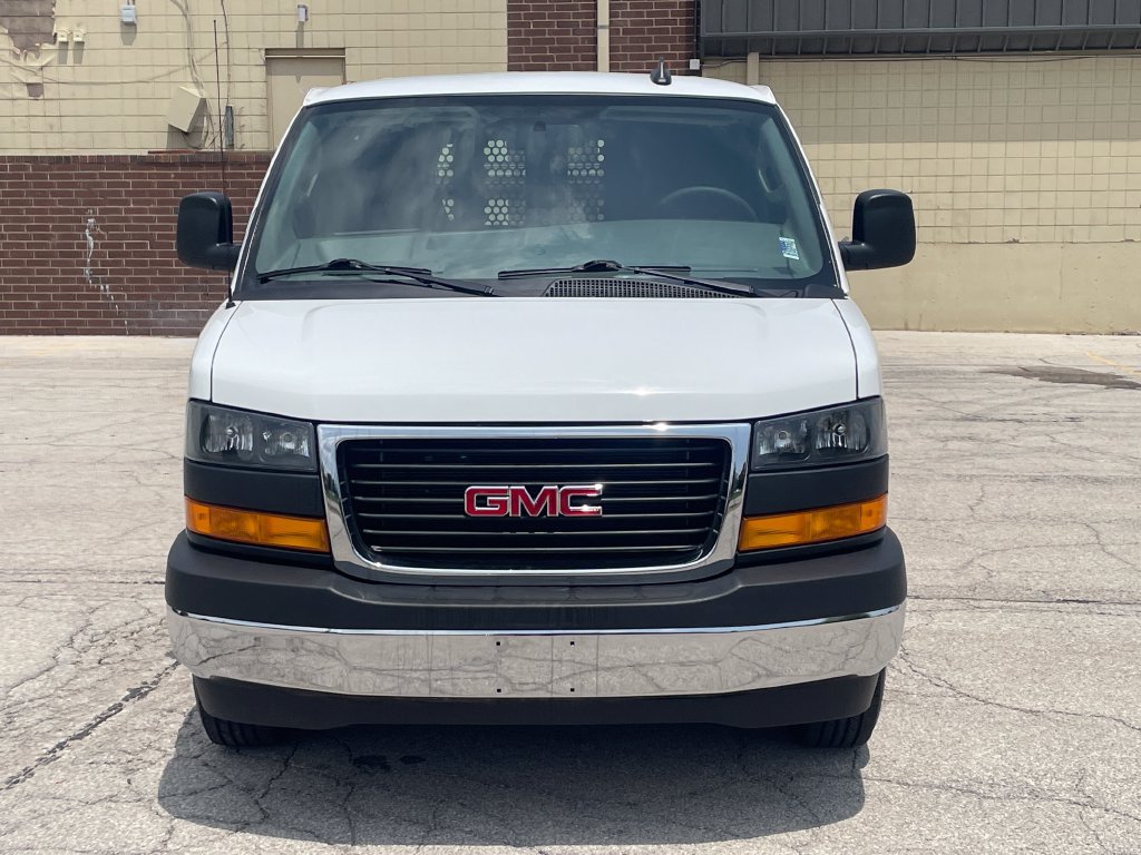 Used 2024 GMC Savana 2500 w/ Driver Convenience Package RWD image 8