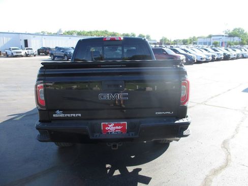Used 2018 GMC Sierra 1500 Denali w/ Denali Ultimate Package AWD/4WD image 8