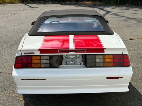 Used 1992 Chevrolet Camaro Z28 RWD image 13