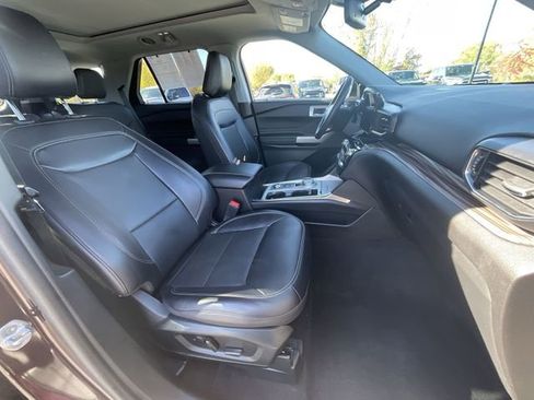 Certified 2023 Ford Explorer Limited w/ Equipment Group 301A image 26