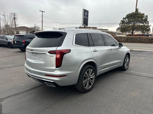 Used 2020 Cadillac XT6 Premium Luxury image 5