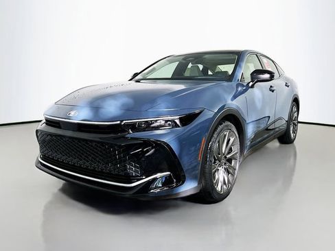 New 2026 Toyota Crown Limited image 7