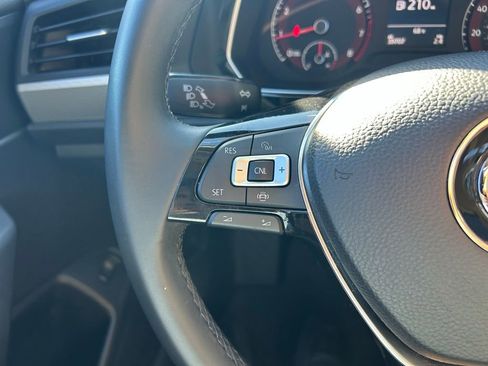 Used 2019 Volkswagen Jetta SE image 20