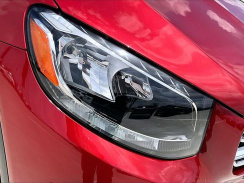 Used 2019 Mercedes-Benz GLC 300 image 24