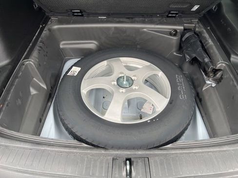 Certified 2023 Jeep Grand Cherokee Laredo w/ Luxury Tech Group I image 13