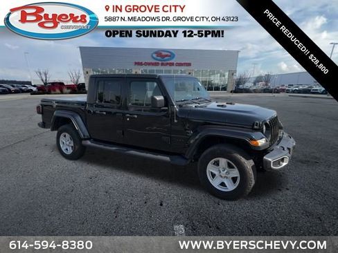 Used 2021 Jeep Gladiator Sport AWD/4WD image 1