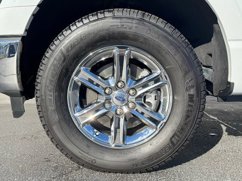 Used 2024 Ford F150 XLT w/ Equipment Group 302A MID image 7