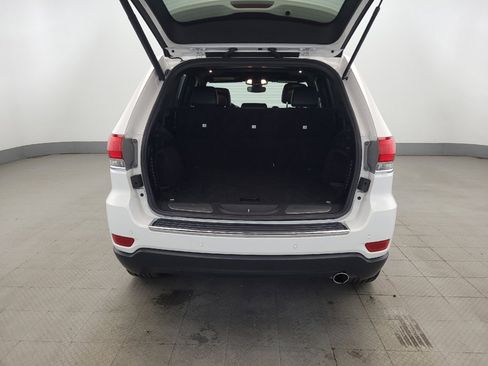 Used 2019 Jeep Grand Cherokee Limited AWD/4WD image 29
