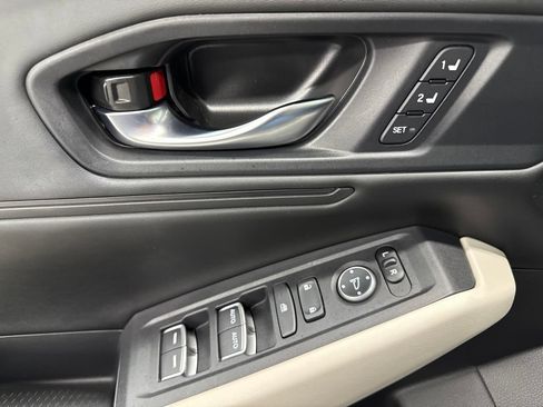 Used 2024 Honda Accord EX-L image 18