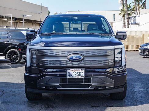 Used 2022 Ford F150 Lightning Lariat image 2