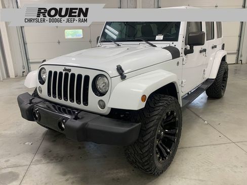 Used 2018 Jeep Wrangler Unlimited Altitude image 1