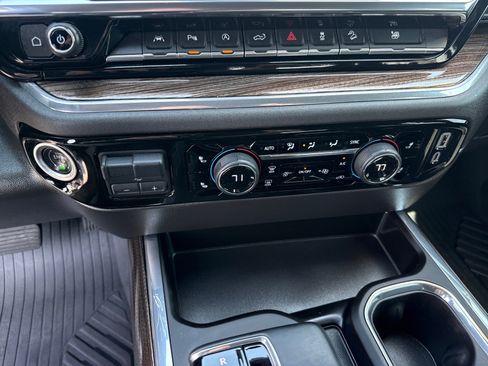 Used 2023 Chevrolet Silverado 1500 LT Trail Boss w/ LT Trail Boss Premium Package AWD/4WD image 21