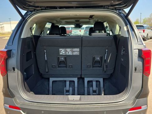 New 2026 Kia Carnival SX FWD image 4