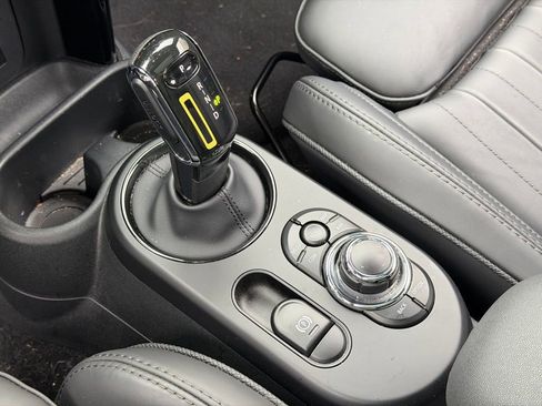 Certified 2023 MINI Cooper SE image 26