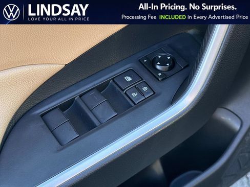 Used 2019 Toyota RAV4 LE image 19