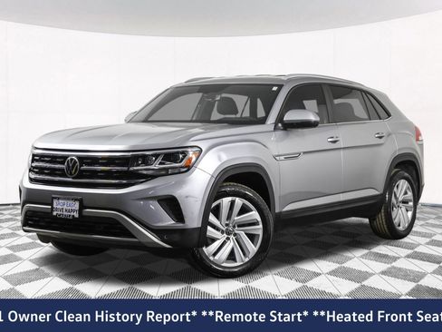Used 2020 Volkswagen Atlas Cross Sport SE w/ Towing Package image 2