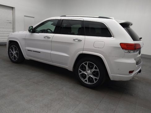 Used 2019 Jeep Grand Cherokee Overland image 3