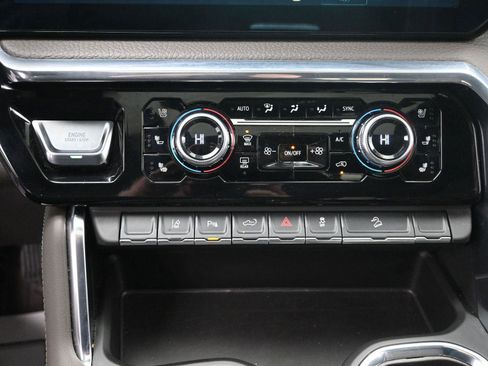 Used 2024 GMC Sierra 2500 Denali w/ Denali Reserve Package image 34