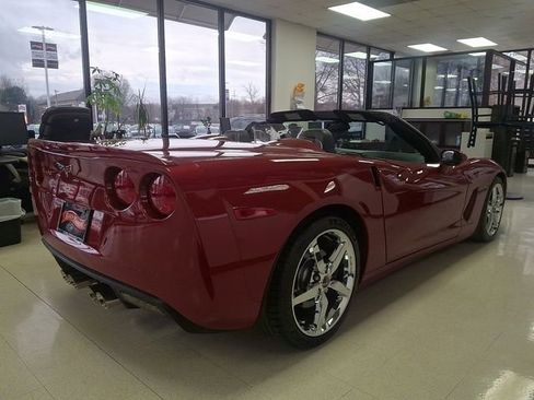 Used 2013 Chevrolet Corvette Base image 3