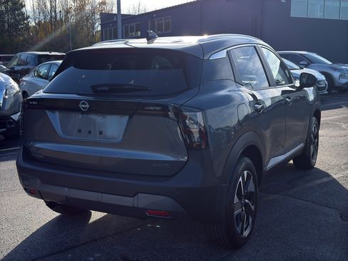 New 2026 Nissan Kicks SV w/ SV Premium Package image 5