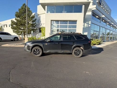 Used 2025 Subaru Outback Wilderness AWD/4WD image 2