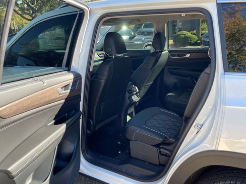 New 2026 Volkswagen Atlas SEL Premium R-Line AWD/4WD image 17
