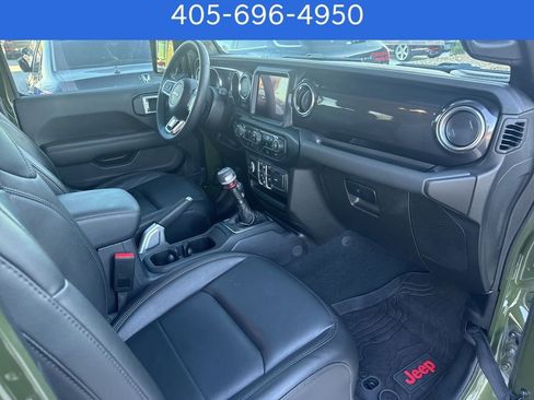 Used 2022 Jeep Wrangler Unlimited Sahara image 26