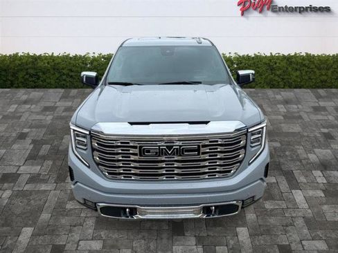 Used 2025 GMC Sierra 1500 Denali w/ Technology Package AWD/4WD image 6
