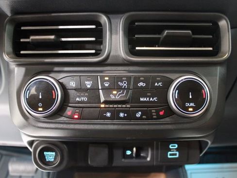 Used 2024 Ford Maverick Lariat w/ FX4 Off-Road Package image 35