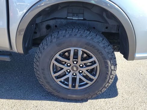 Used 2023 Ford Ranger Lariat w/ Tremor Off-Road Package image 13