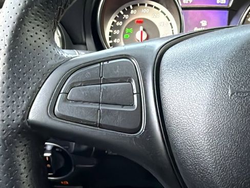 Used 2016 Mercedes-Benz CLA 250 image 21