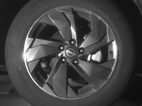 Used 2025 Nissan Rogue SV image 13