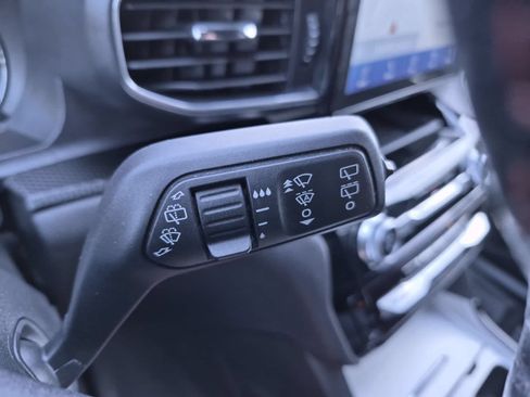 Used 2023 Ford Explorer ST-Line AWD/4WD image 25