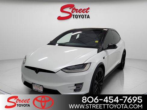 Used 2019 Tesla Model X image 1