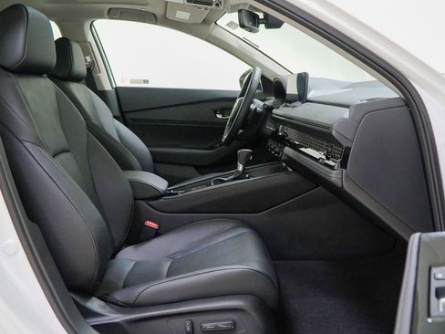 New 2025 Honda Accord Touring image 30