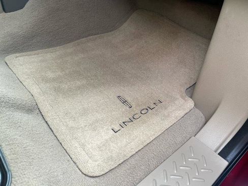 Used 2006 Lincoln Mark LT 4x4 image 53