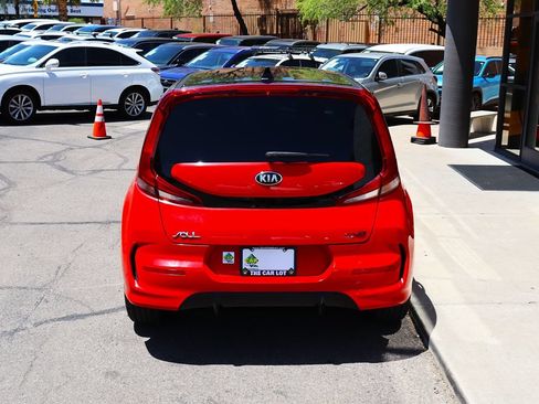 Used 2020 Kia Soul GT-Line FWD image 10