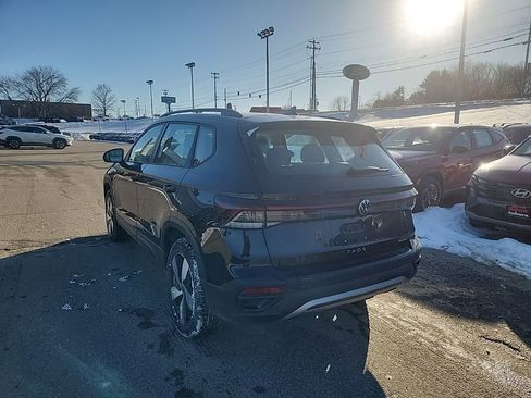 New 2026 Volkswagen Taos S AWD/4WD image 5