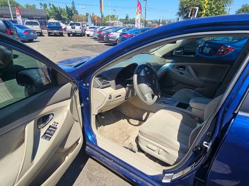 Used 2009 Toyota Camry LE image 11