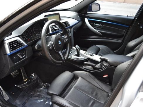 Used 2018 BMW 340i xDrive Sedan w/ Premium Package AWD/4WD image 21