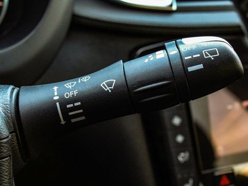 Used 2025 INFINITI QX50 Sport image 29