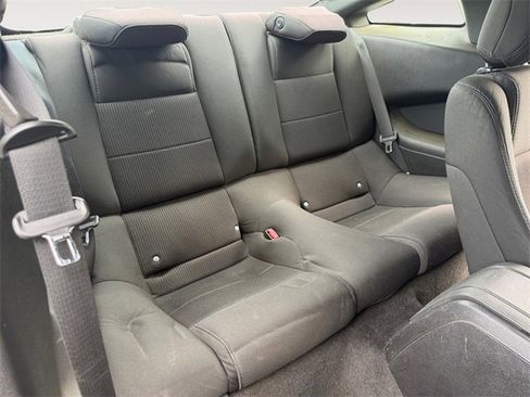 Used 2013 Ford Mustang Coupe image 21