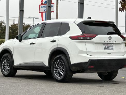 Certified 2024 Nissan Rogue S image 6