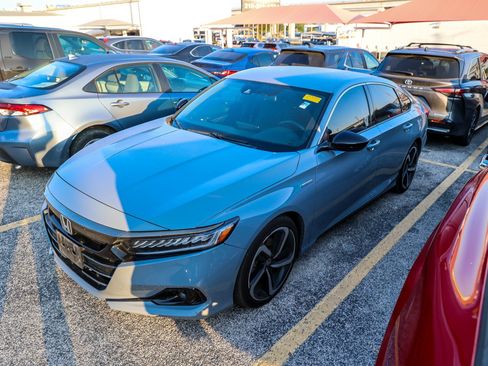 Used 2022 Honda Accord Sport image 3