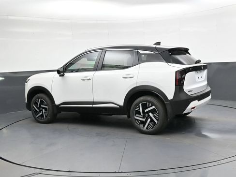 Certified 2026 Nissan Kicks SV w/ SV Premium Package FWD image 8