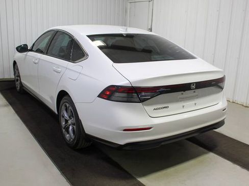 Used 2024 Honda Accord EX image 4