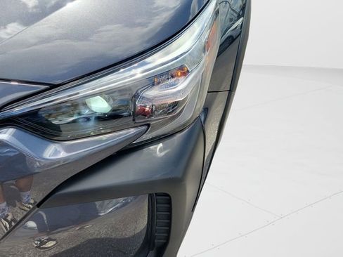 Used 2024 Subaru Outback Premium image 9